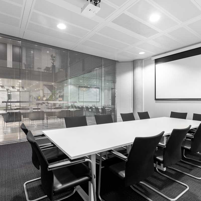 566 Chiswick High Road,Building 3, Chiswick Park
