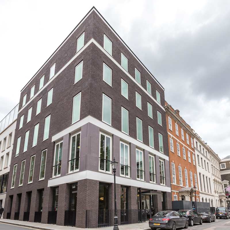8 St James's Square,St James’s