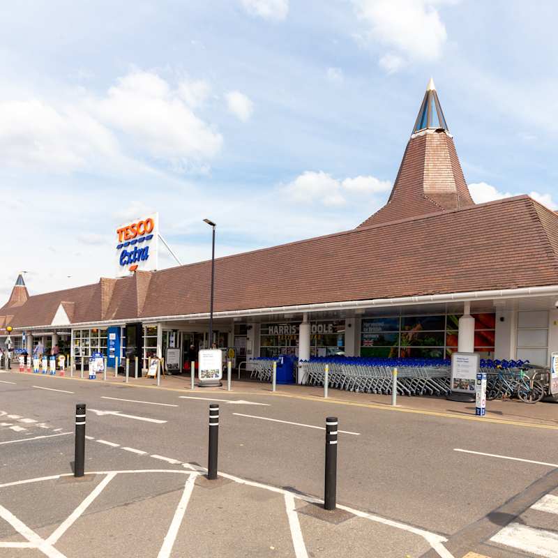 Tesco Extra, 300 Beverley Way