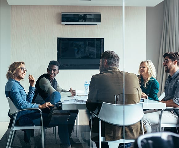 9 things to consider when hiring a meeting room