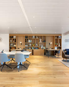 /CentreImagery/Fallbacks/P1_Marketing_Selects/Spaces_Manhattan_Center_5344_Bruxelles_Belgium_Coworking_1.jpg