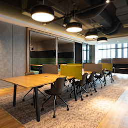 /CentreImagery/Fallbacks/P1_Marketing_Selects/Regus_Kuala_Lumpur_Tribeca_coworking_area1_without_people.jpg