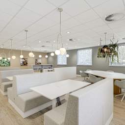 /CentreImagery/Fallbacks/P1_Marketing_Selects/Regus_London_Enfield_Innova_Park_London_United_Kingdom_3.jpg