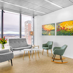 /CentreImagery/Fallbacks/P1_Marketing_Selects/Regus_Twin_Towers_384_Wien_Austria_Breakout_Area_-_Twin_Towers.jpg