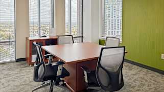 525 North Tryon Street