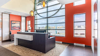 2572 Daniel Johnson Boulevard