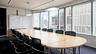 M Thai Tower All Seasons Place