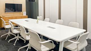 Bhiraj Tower at EmQuartier