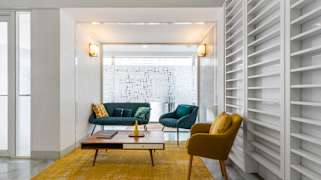 191 Avenue Charles de Gaulle