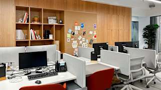 100 West George Street