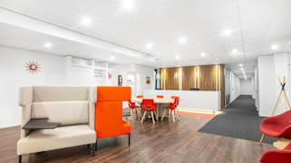 Laan Van Westroijen 6