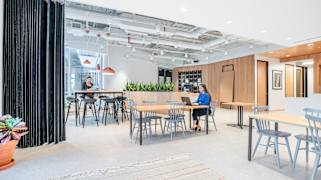 611 Gateway Boulevard