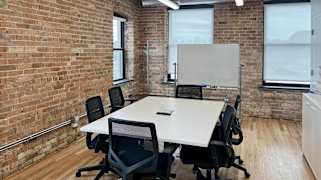 1918 N Mendell Street