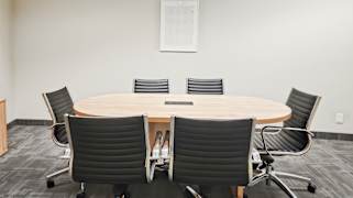 125 Commerce Valley Drive W