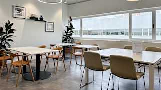 2-12 Ronda de Poniente