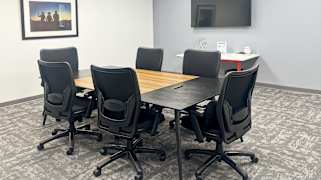 1053 Farmington Avenue