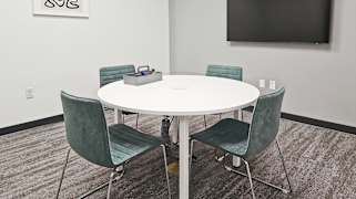 6710 N Scottsdale Rd