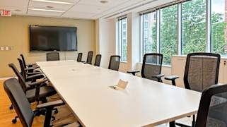 2 Bethesda Metro Ctr