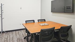 330 Crossing Boulevard