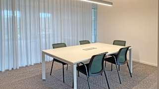 Friedrich-Henning-Strasse 17