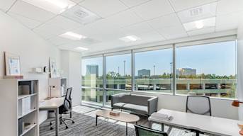 Regus Office Space Flexible Office Space That Grows With You