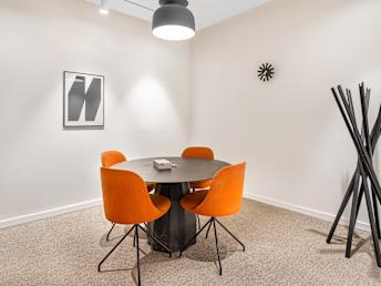 Spaces Interview Rooms 3 Image Component Interview Pod