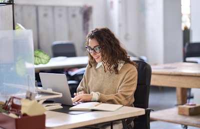 Regus Dedicated Coworking Desk