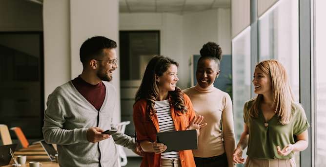 Spaces Dedicated Desk Flexible Contracts Simple Plans