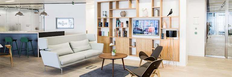 Regus Commercial Brokers Its Never Been Easier To Find Office Space Your Clients Will Love