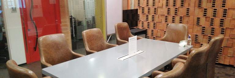 Apple One Equicom Tower