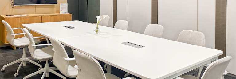 Bhiraj Tower at EmQuartier