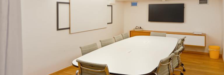 Agiou Konstantinou 59