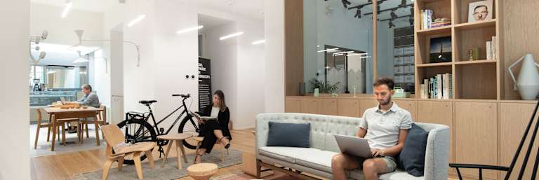 Via Vittorio Veneto 54b