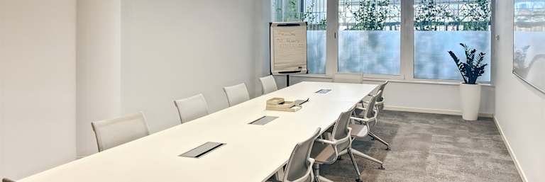 Calle Ribera de Loira 16