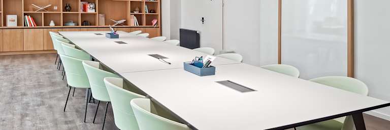 Schwarzenbergplatz 2