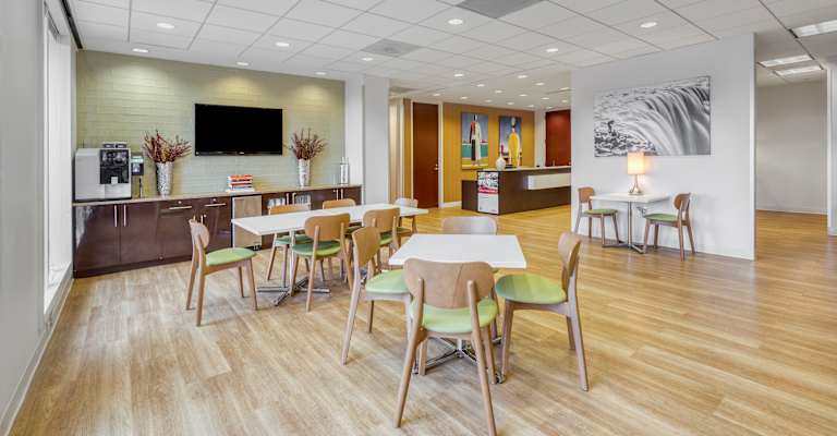 2475 Northwinds Parkway