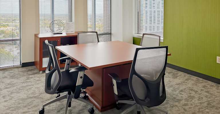 525 North Tryon Street