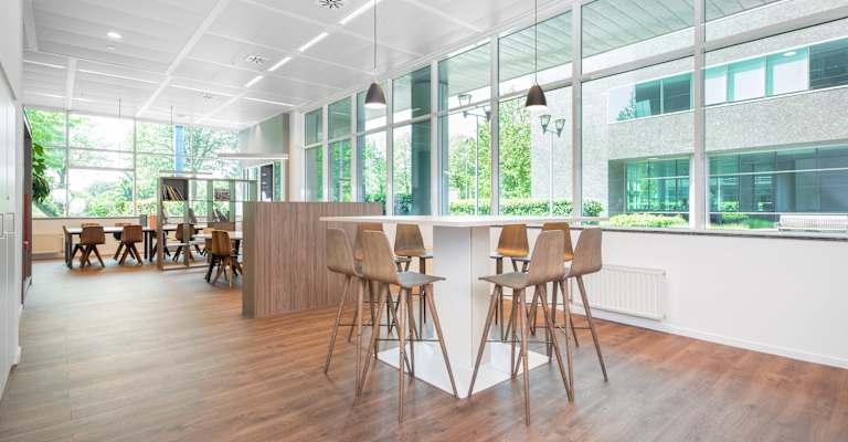 Uitbreidingstraat 84