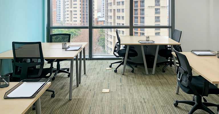 1628 Zhongshan Avenue