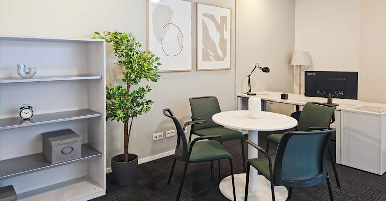 Avenue Ceramique 221