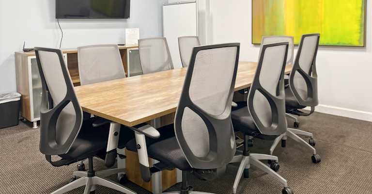 7 West Figueroa Street