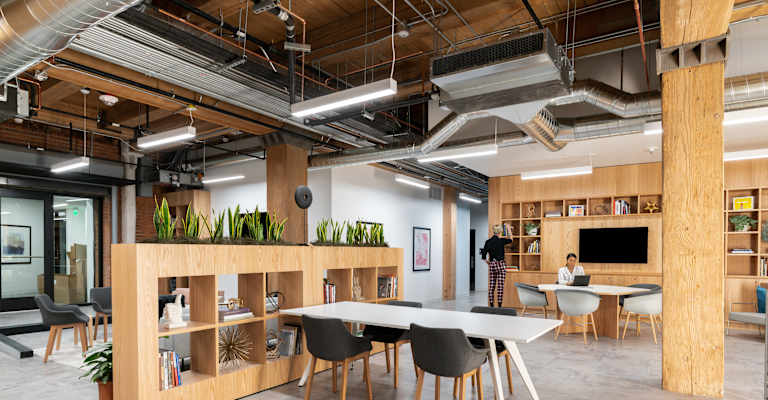 Stadium 450 Alaskan Way South