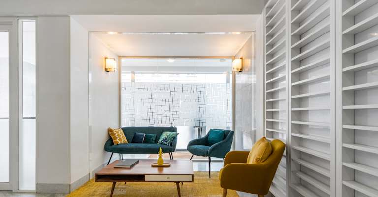 191 Avenue Charles de Gaulle