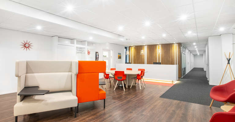 Laan Van Westroijen 6