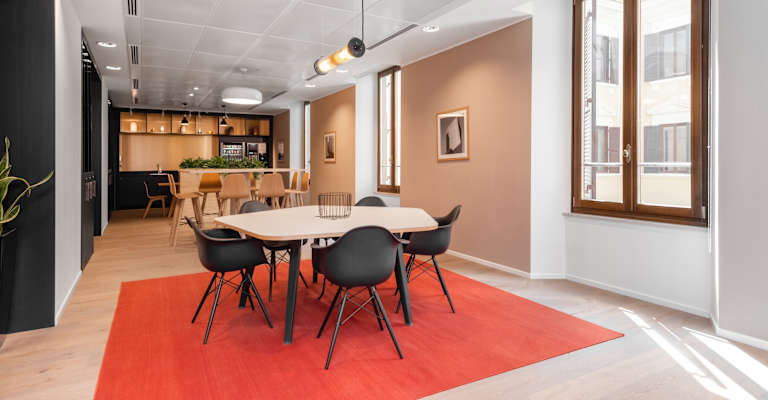 Piazza San Silvestro 8