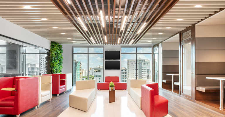 Roble Corporate Centre