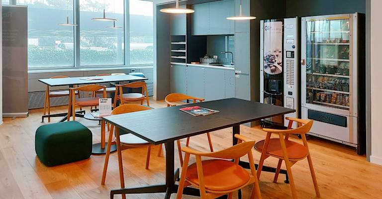 Via Sebastiano Caboto 7