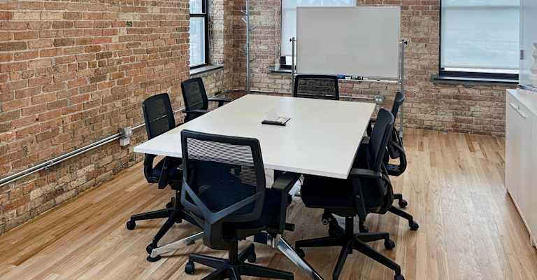 1918 N Mendell Street