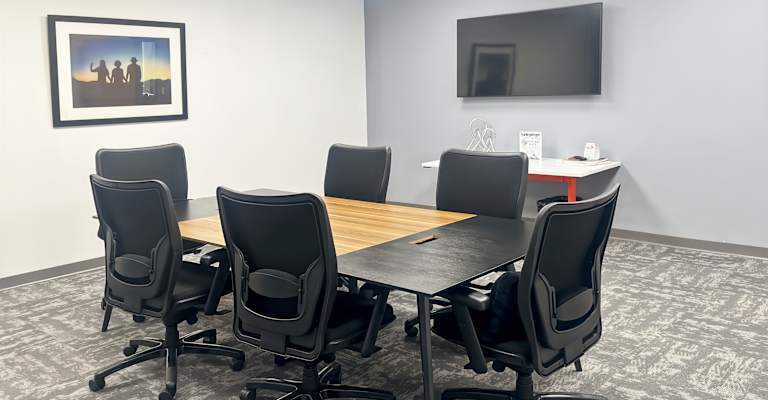 1053 Farmington Avenue