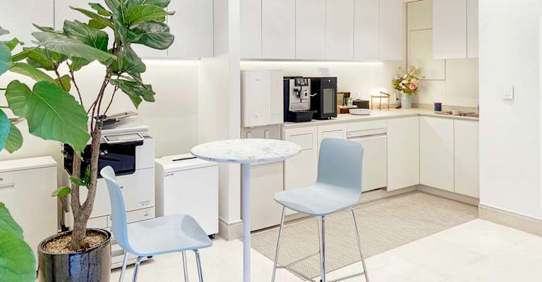 Apgujeong K Building